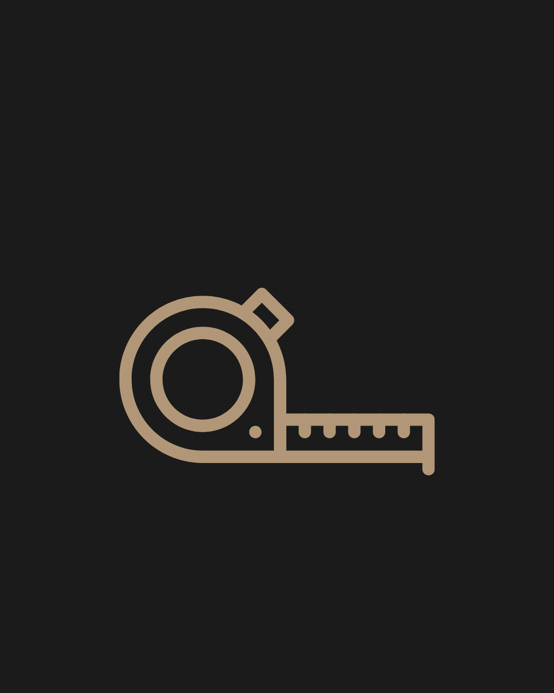 Fachgerechtes Aufmaß einer Aluminium-Haustür durch Monteur von Fensterkonzepte Schulze vor Ort beim Kunden in Köln.