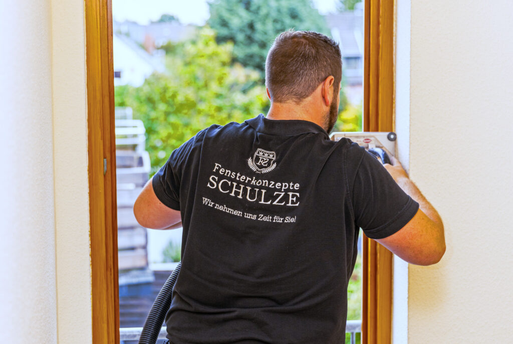 Mit der RAL-Montage schützen Sie Ihr Haus langfristig vor Schimmel, Kälte und teuren Energieverlusten. Ein Einbau auf Meister-Niveau.